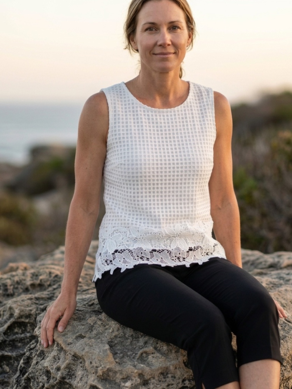 Dex Lace Sleeveless Top